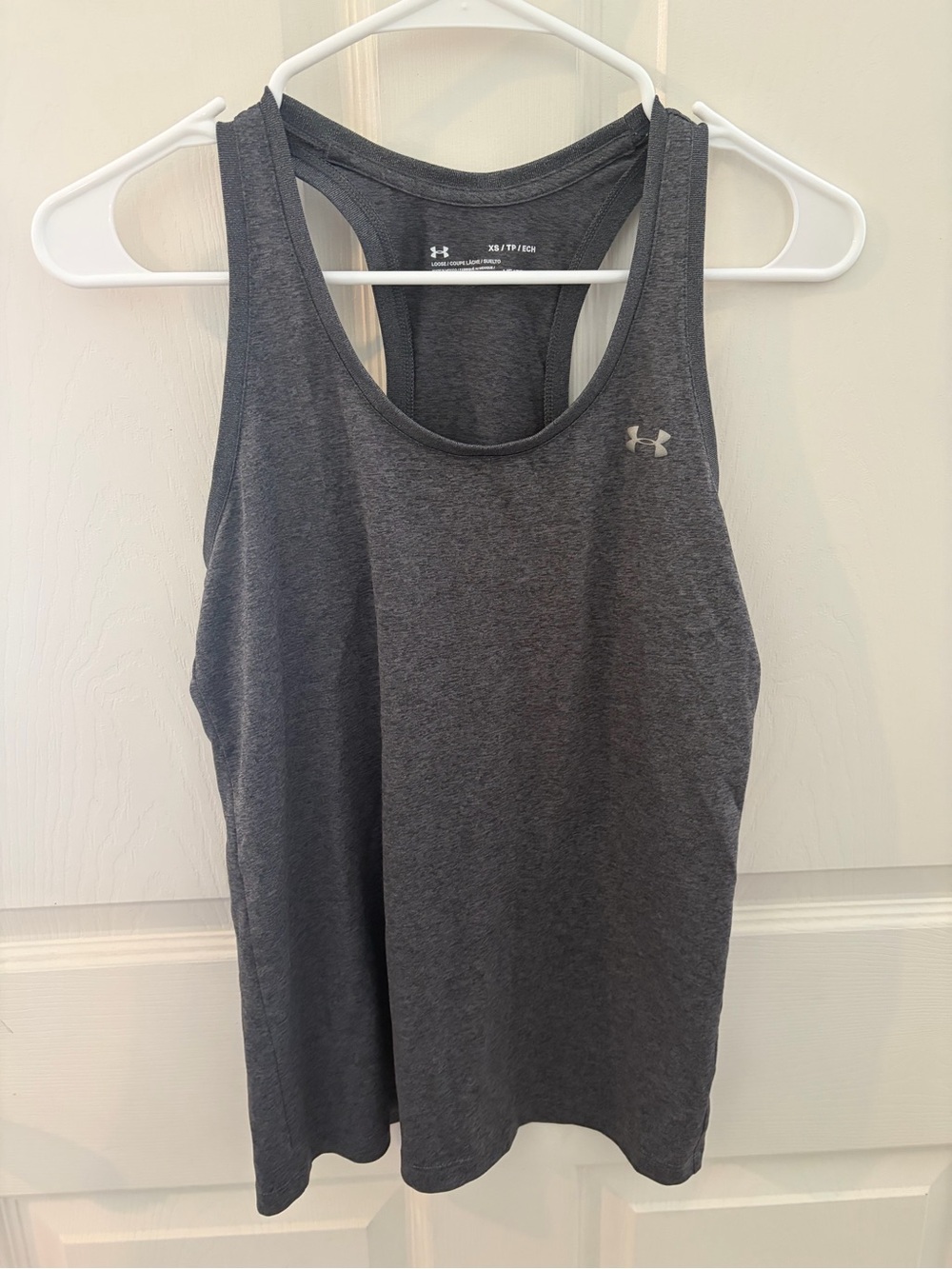 Under Armour HeatGear Gray Racerback Athletic Tank Top Women’s XS